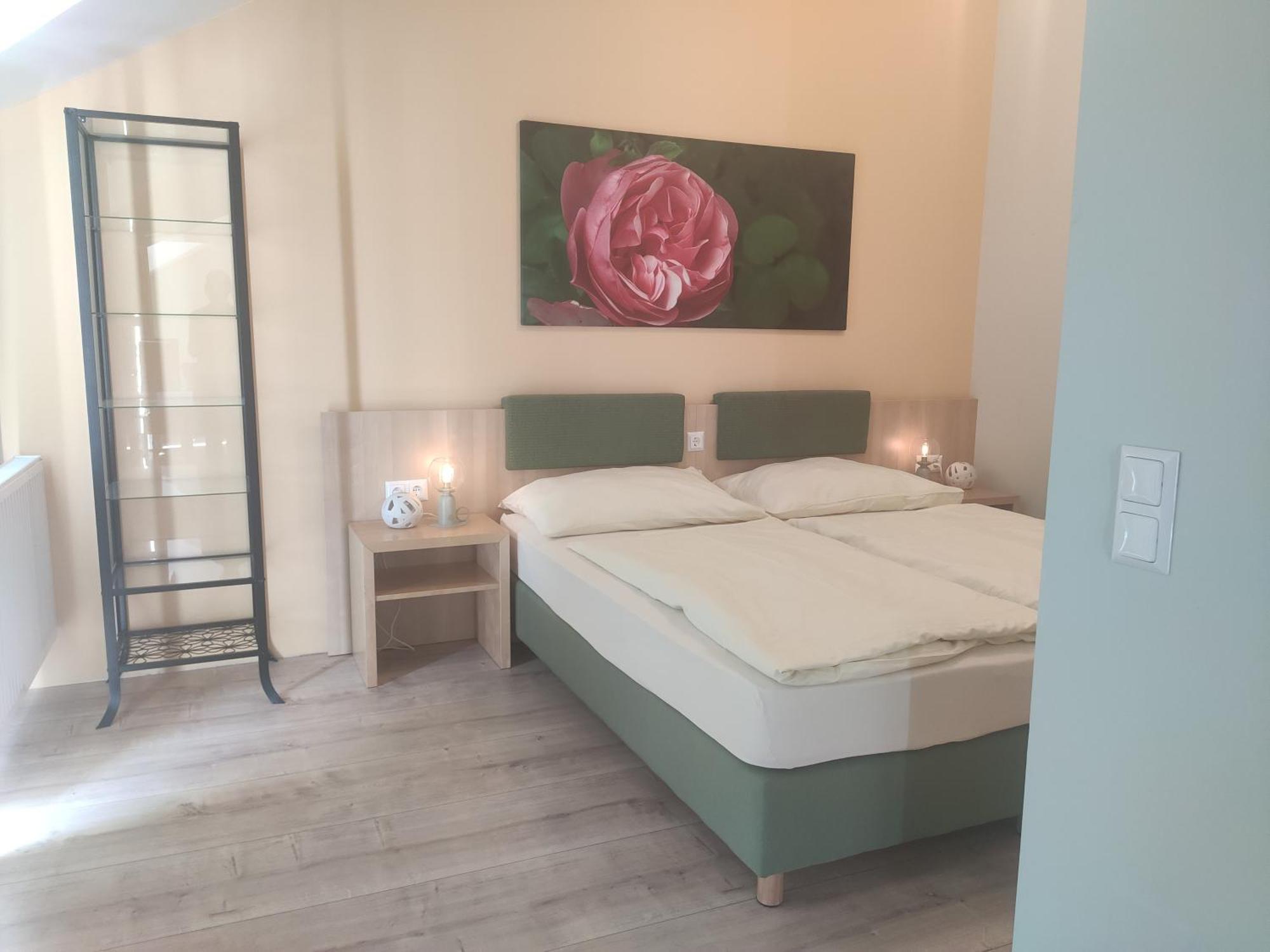 Rosenhotel - Serviced Apartments Zwentendorf Ngoại thất bức ảnh