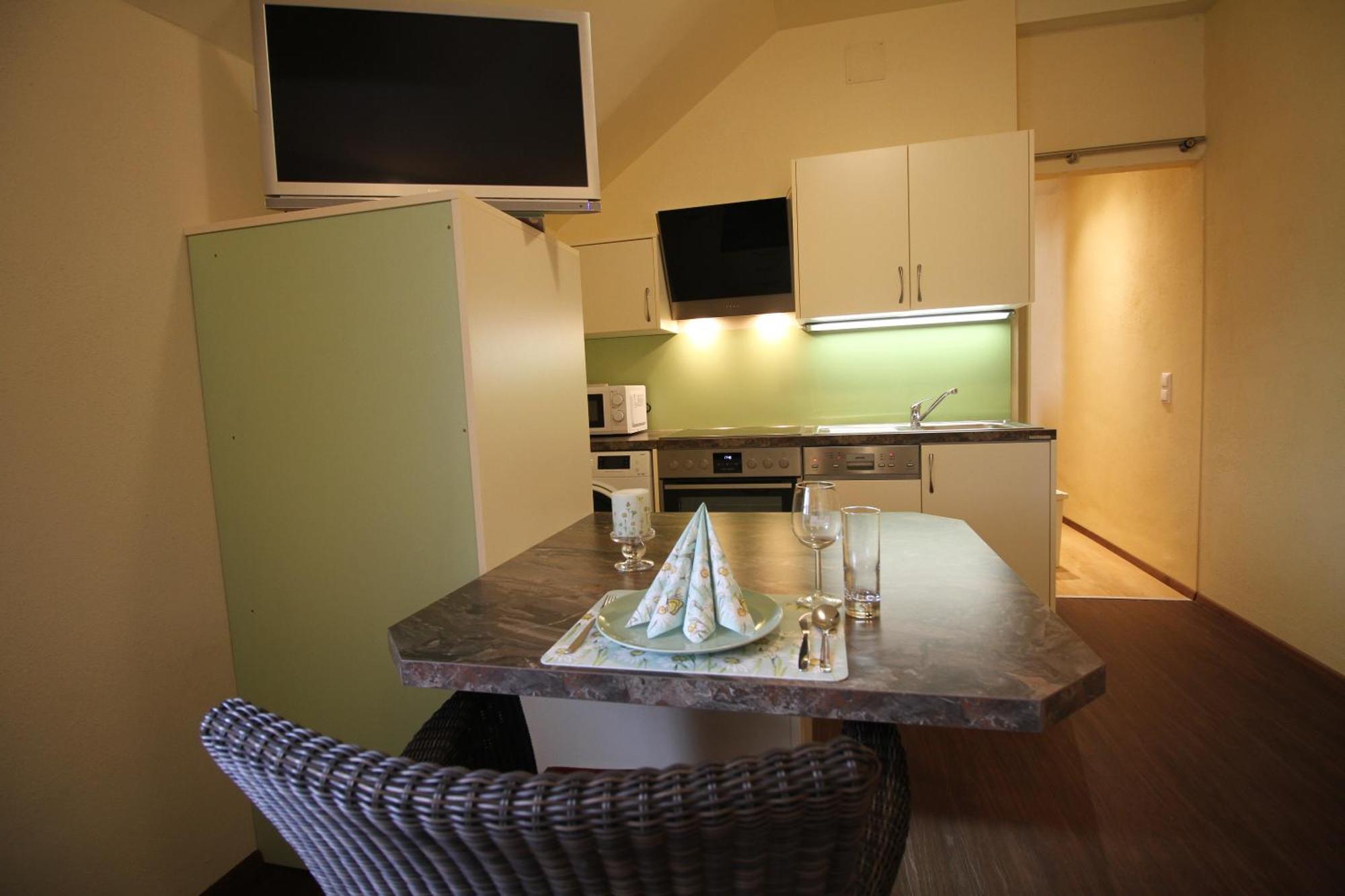 Rosenhotel - Serviced Apartments Zwentendorf Ngoại thất bức ảnh
